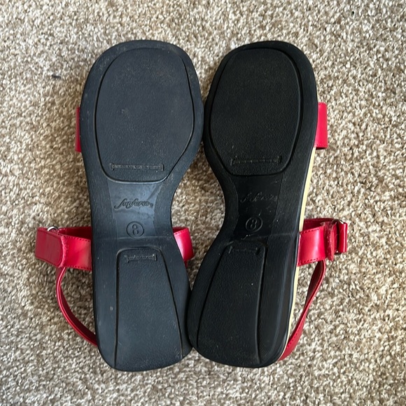 Fanfares Sandals - Picture 4 of 5